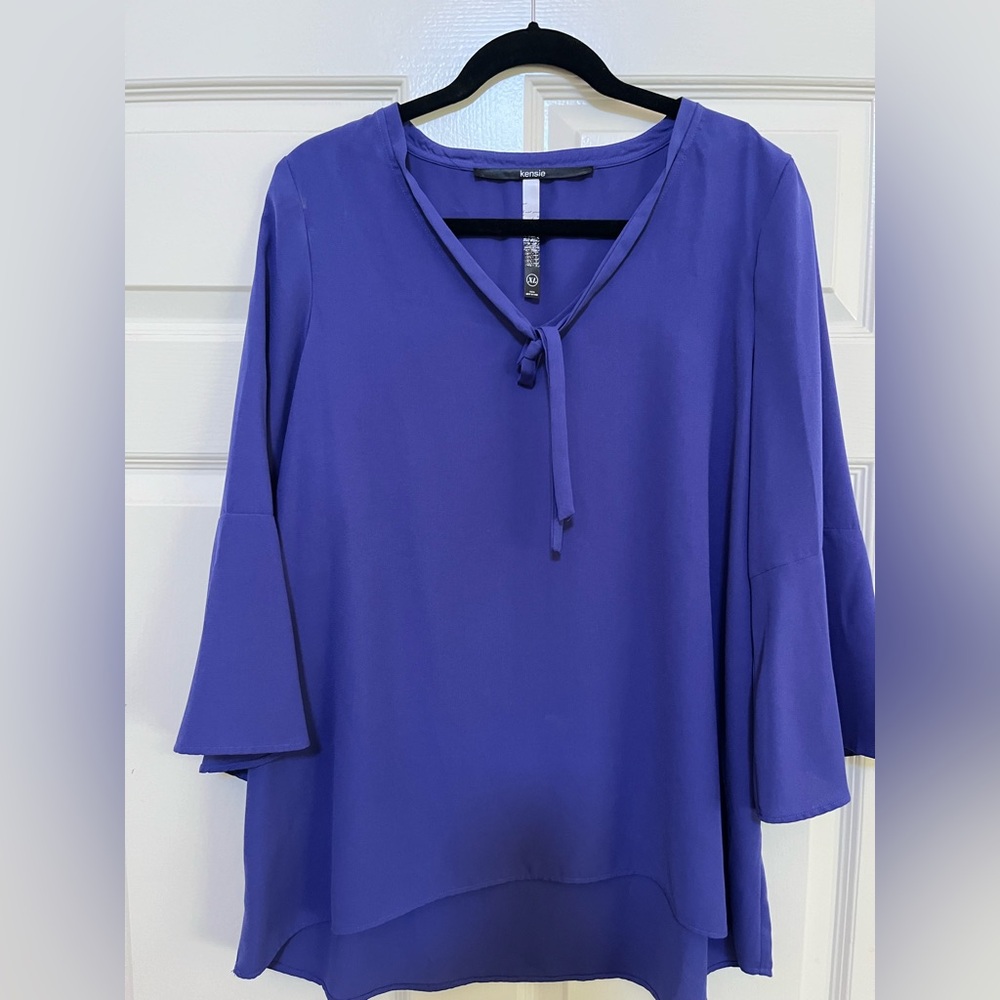 NWT Kenzie tie front blouse | Blue | XL
